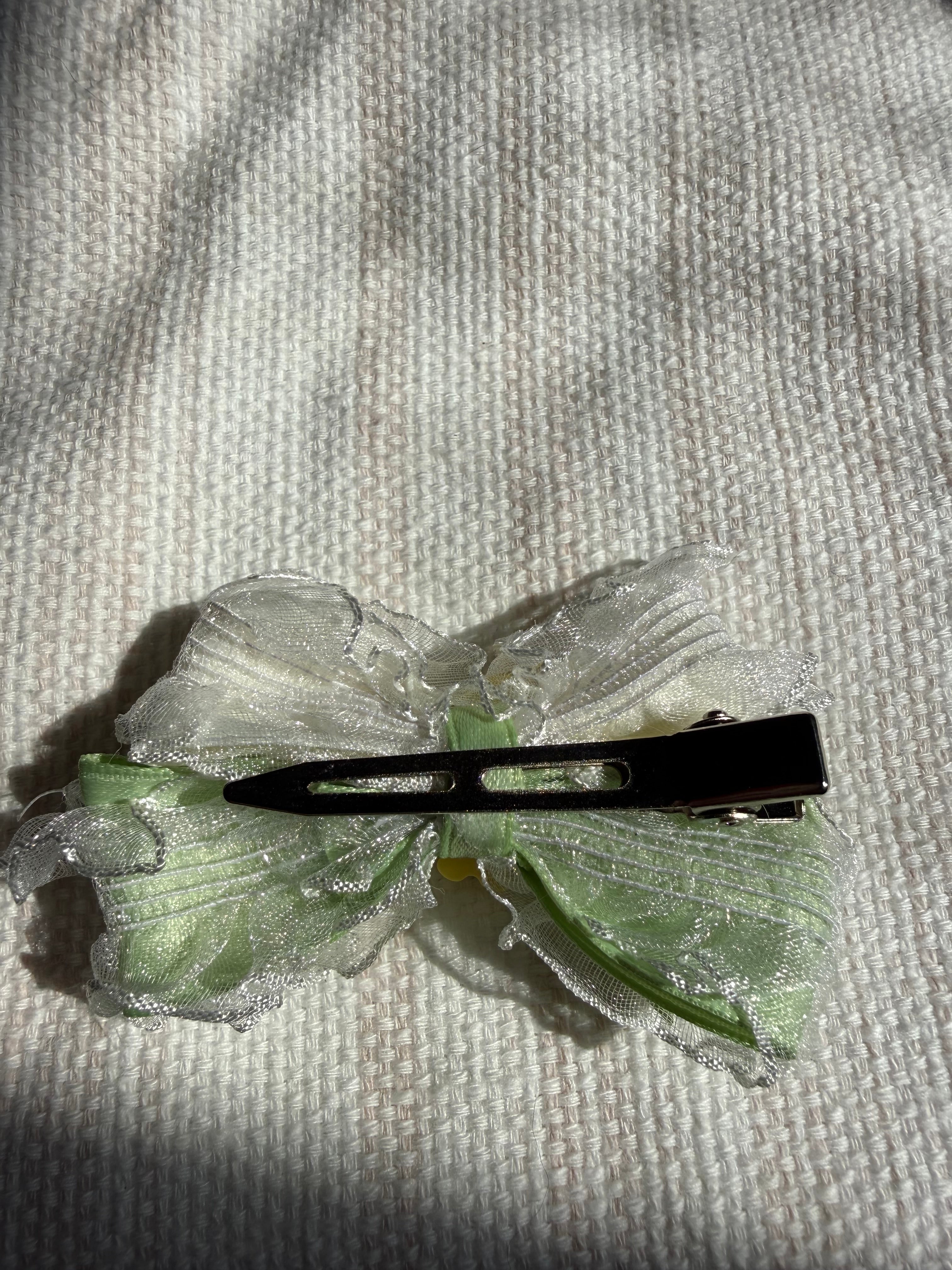 Tinker Ribbon Hair Clip
