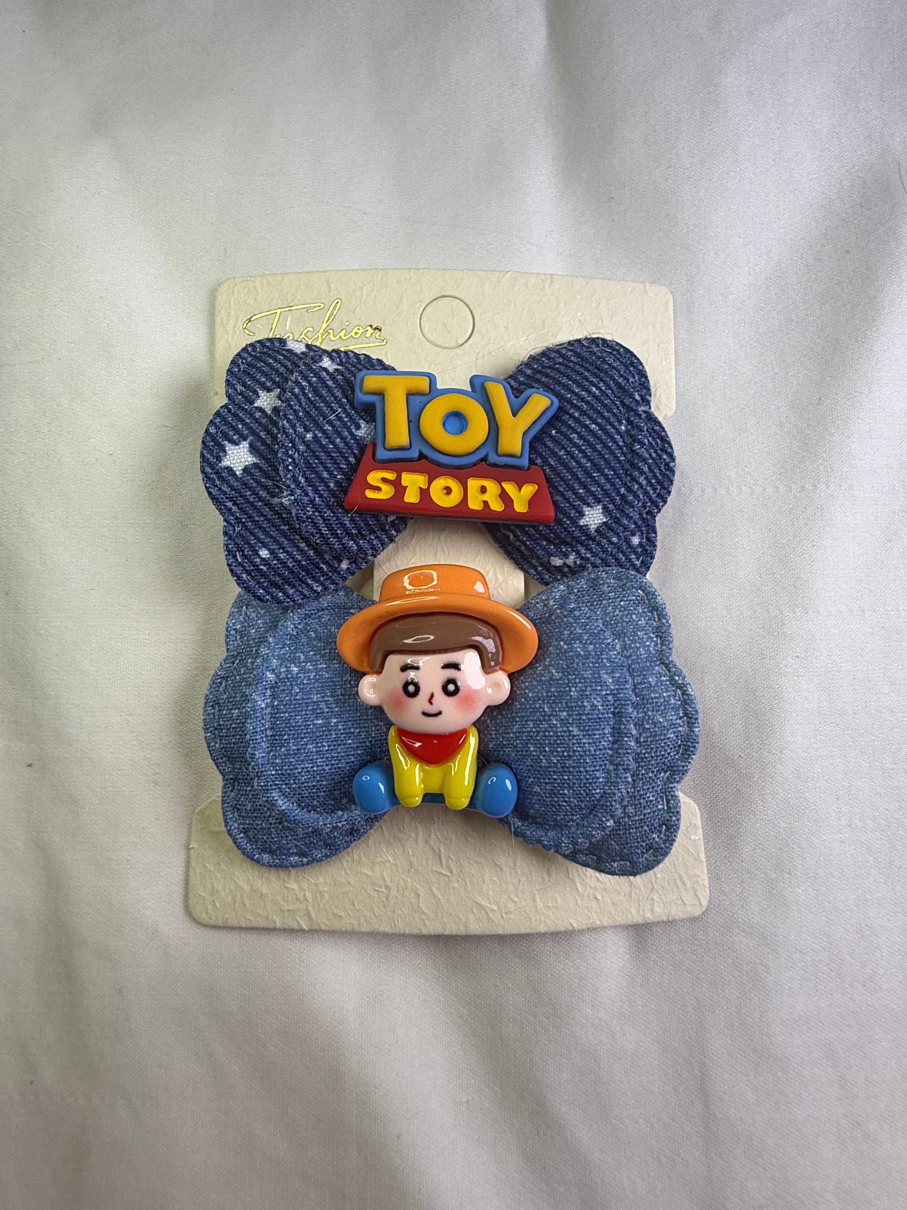 Woody Hair Clips